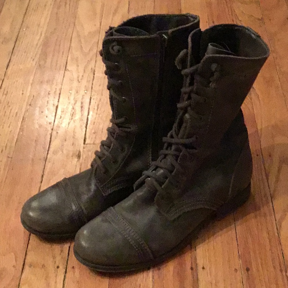 Steve Madden Boots